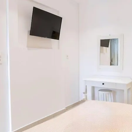 1 Bedroom Lambisea Apartman